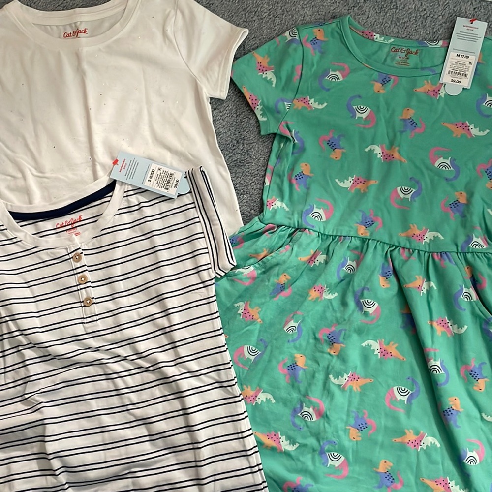 Girls size 7/8 dinosaur dress with pockets, 2 size 6/6x girls short sleeves.